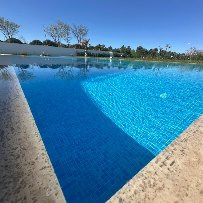 Tepekent Havuz Yapımı: Huzur ve Konforun Buluştuğu Adres